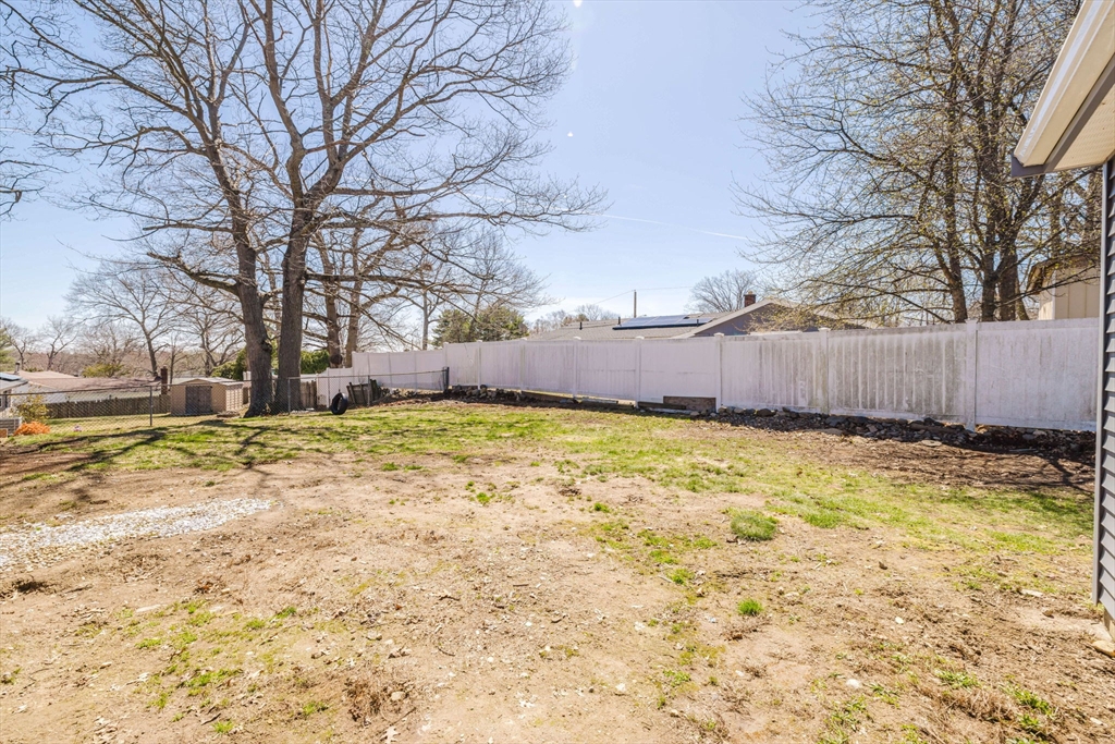 149 Errol Road Brockton, MA 02302 - Photo 13 of 41