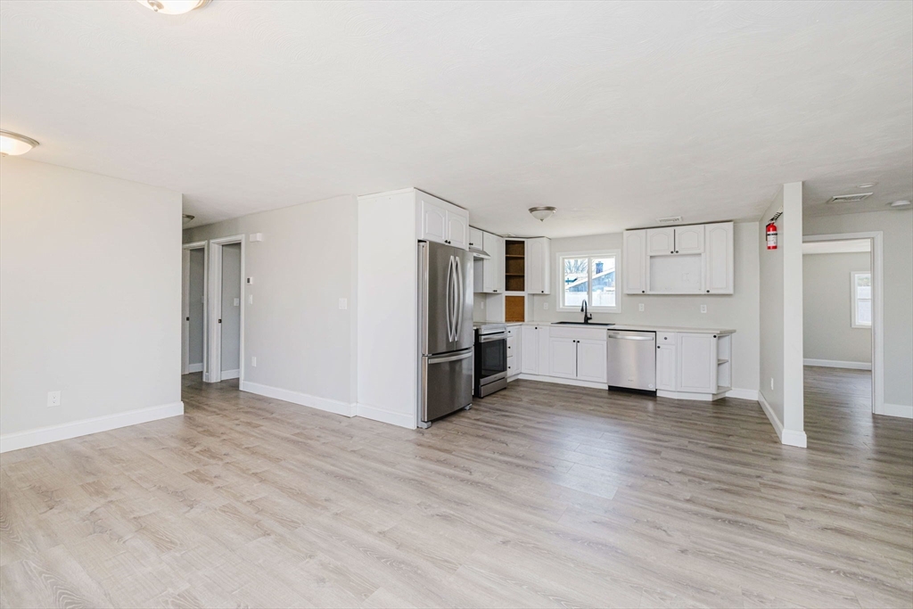 149 Errol Road Brockton, MA 02302 - Photo 19 of 41