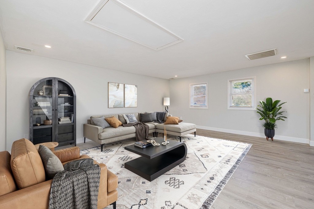 149 Errol Road Brockton, MA 02302 - Photo 20 of 41