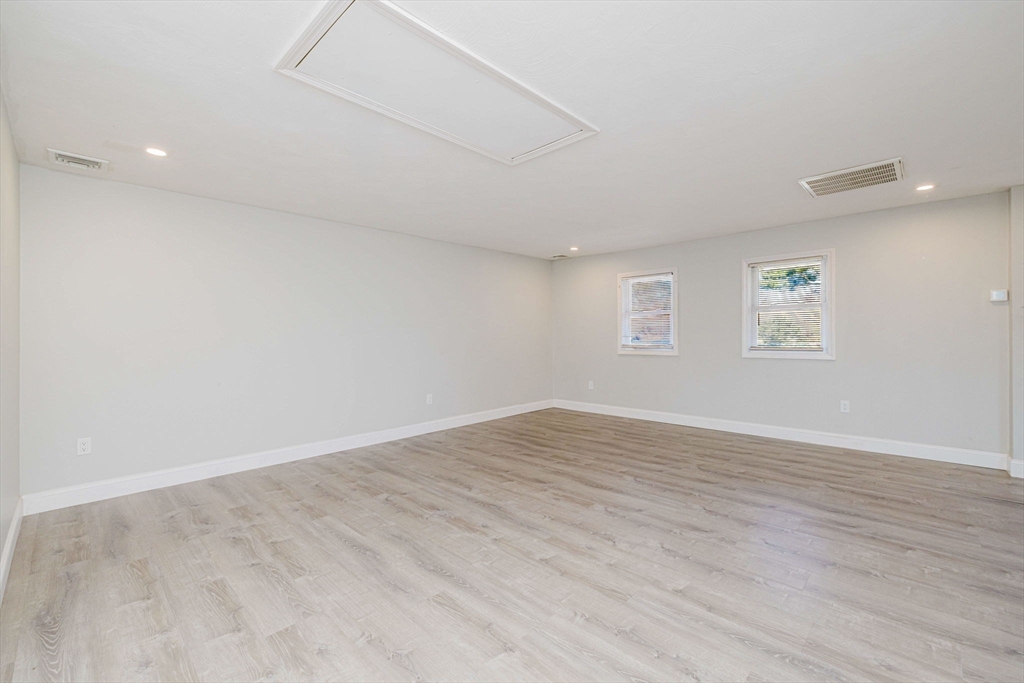 149 Errol Road Brockton, MA 02302 - Photo 29 of 41