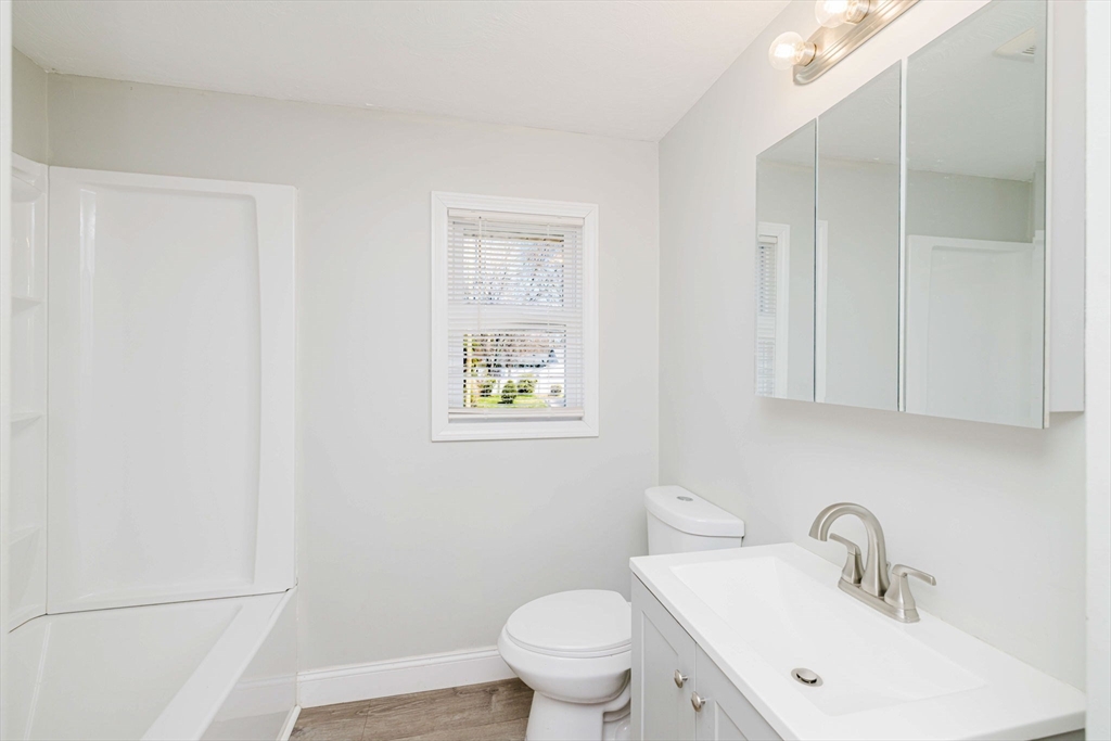 149 Errol Road Brockton, MA 02302 - Photo 31 of 41