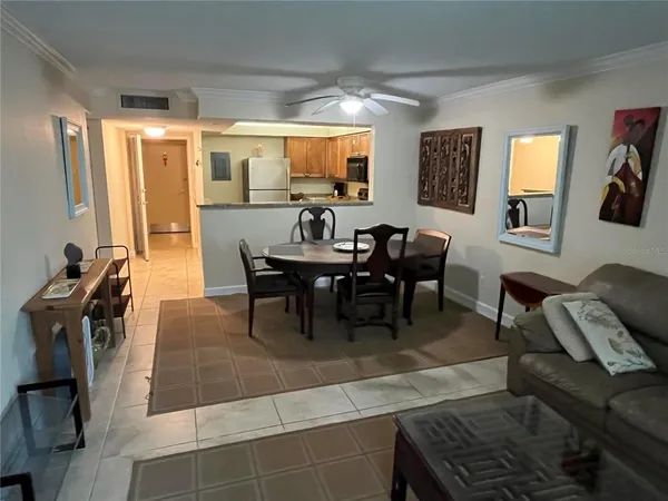 $1,600 | 2740 Coconut Bay Lane, Unit 317, Sarasota, FL 34237