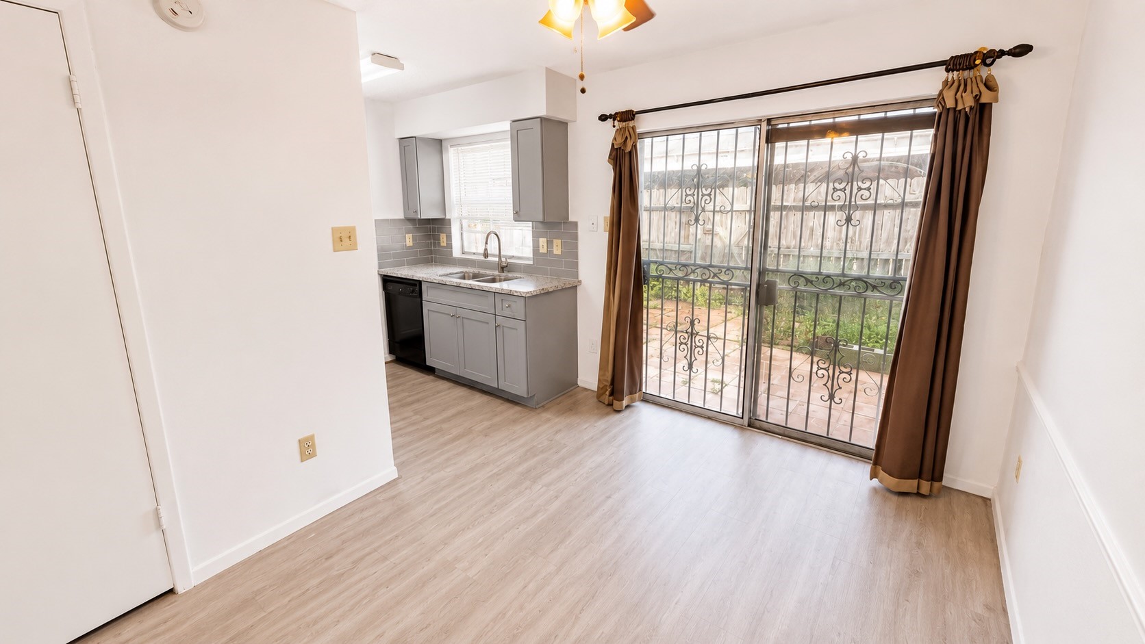 11685 Alief Clodine Road, Unit 10 Houston, TX 77072 - Photo 11 of 33