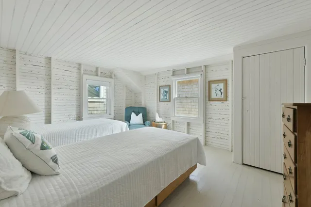 $6,795,000 | 172 Irving Avenue, Hyannis Port, MA 02601