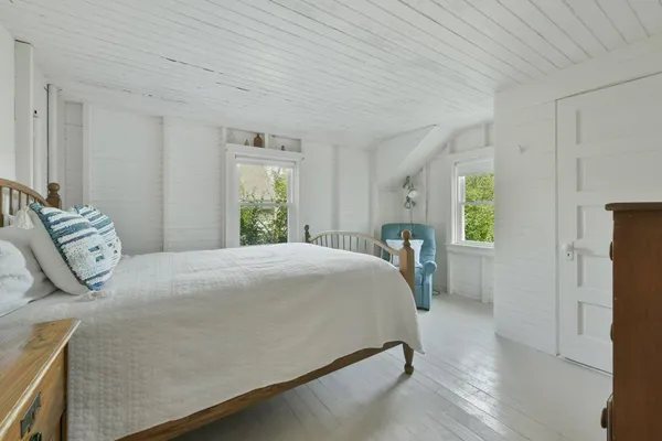 $6,795,000 | 172 Irving Avenue, Hyannis Port, MA 02601