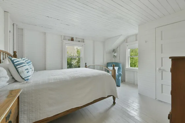 $6,795,000 | 172 Irving Avenue, Hyannis Port, MA 02601