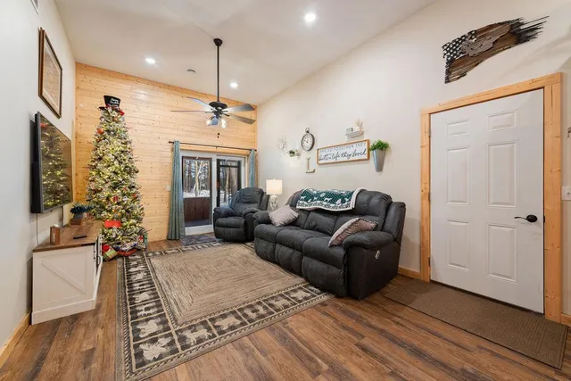 $319,900 | 3302 Telemark Trail, Cushing, MN 56443