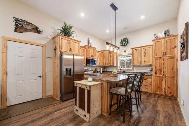 $319,900 | 3302 Telemark Trail, Cushing, MN 56443