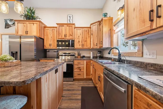 $319,900 | 3302 Telemark Trail, Cushing, MN 56443