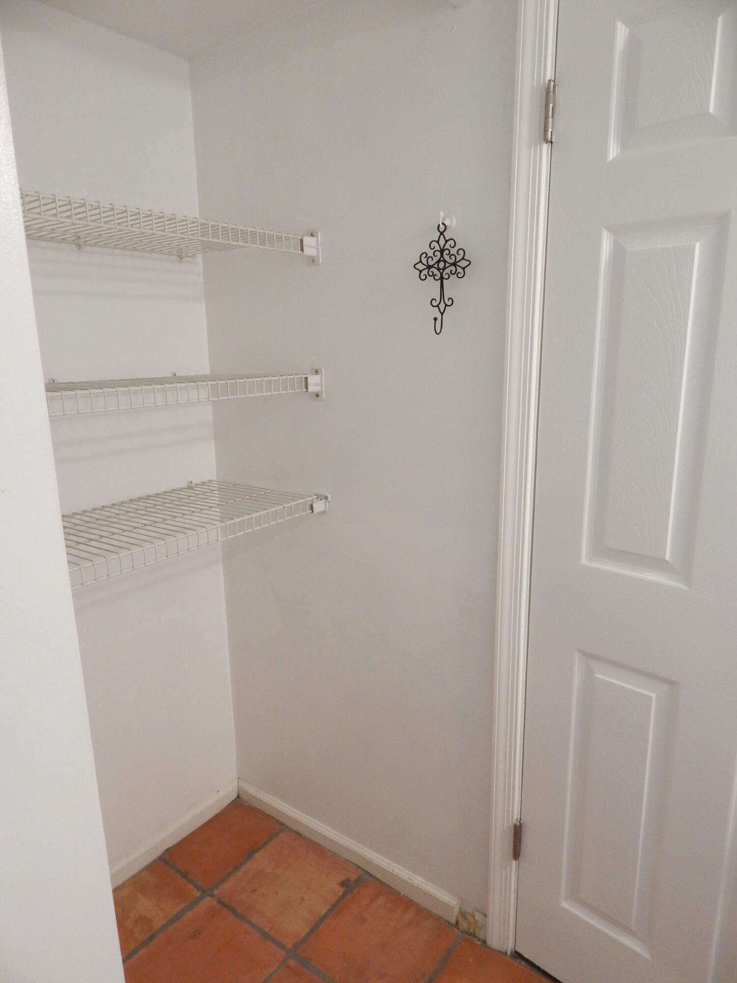 110 North Delaware Boulevard, Unit 13C Jupiter, FL 33458 - Photo 18 of 37 .