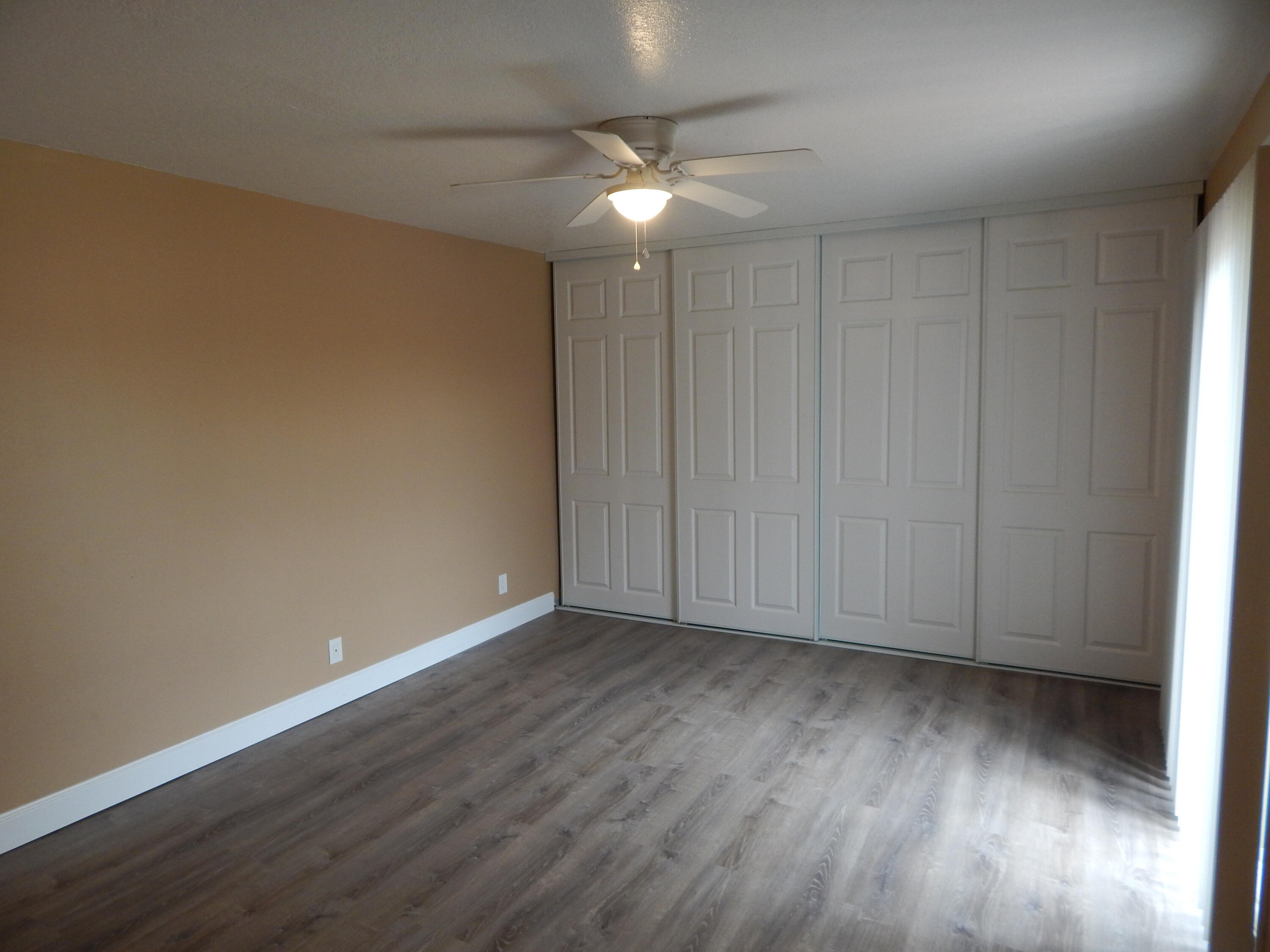 110 North Delaware Boulevard, Unit 13C Jupiter, FL 33458 - Photo 25 of 37 .