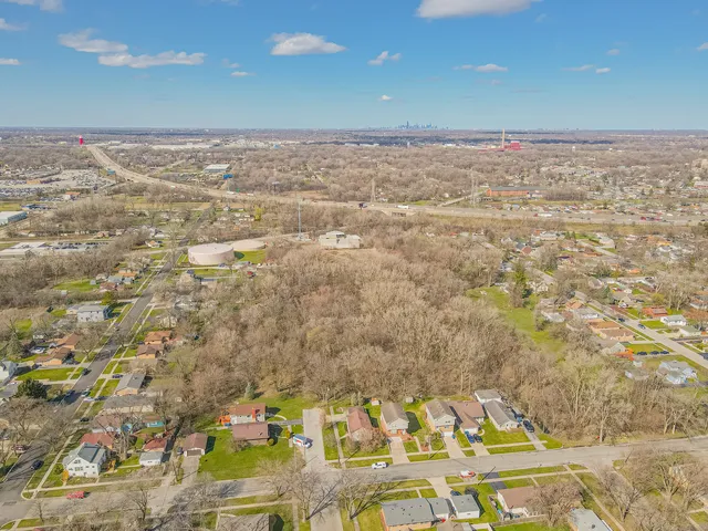 $949,900 | 14301 Hamlin Avenue, Midlothian, IL 60445