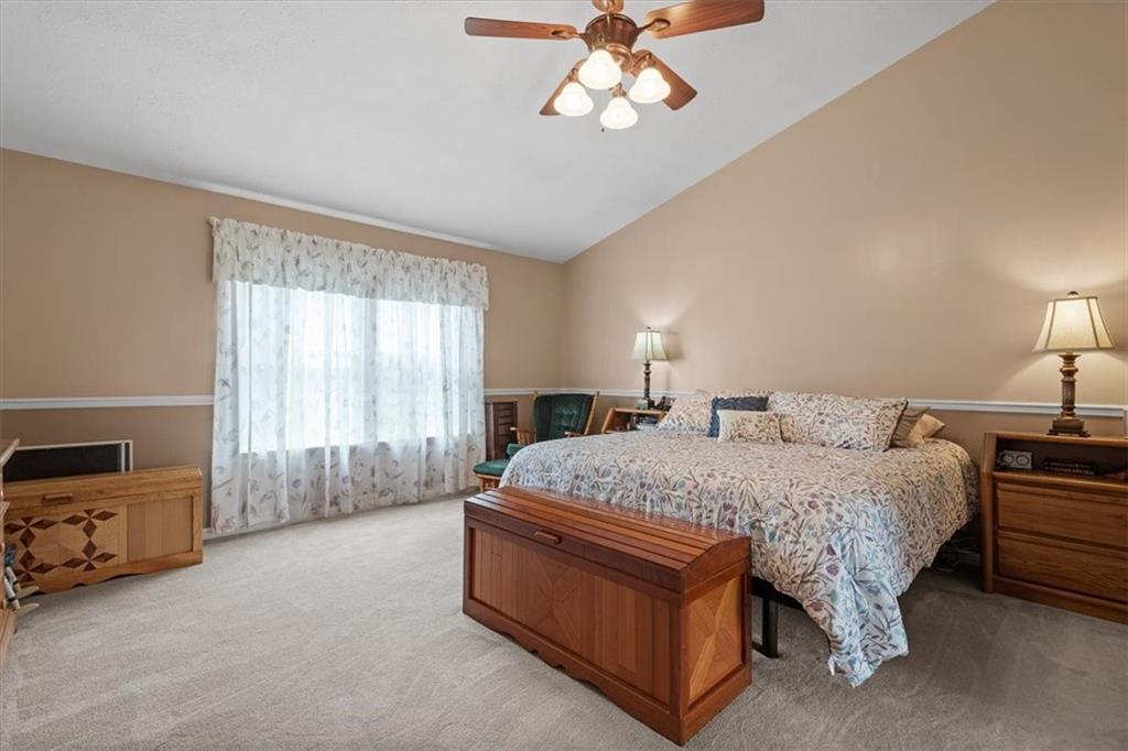 412 Blue Ridge Drive Coraopolis, PA 15108 - Photo 17 of 31 Primary Bedroom