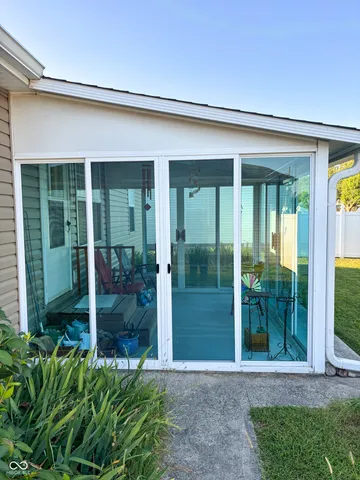 $240,025 | 1712 North Oakmont Avenue, Greensburg, IN 47240