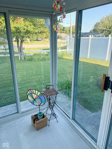 $240,025 | 1712 North Oakmont Avenue, Greensburg, IN 47240