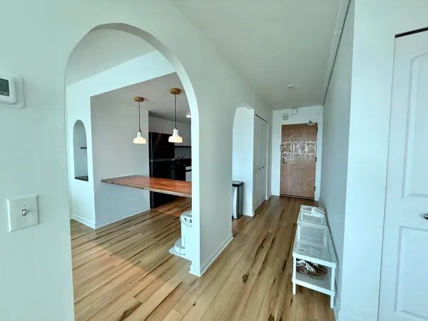 $2,300 | 555 East William Street, Unit 17A, Ann Arbor, MI 48104
