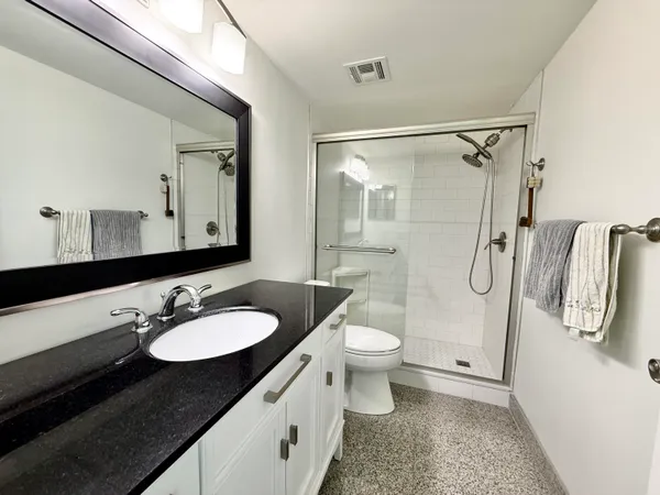 $2,300 | 555 East William Street, Unit 17A, Ann Arbor, MI 48104