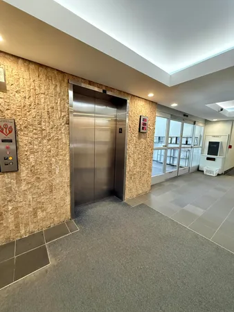 $2,300 | 555 East William Street, Unit 17A, Ann Arbor, MI 48104