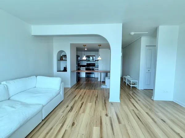 $2,300 | 555 East William Street, Unit 17A, Ann Arbor, MI 48104