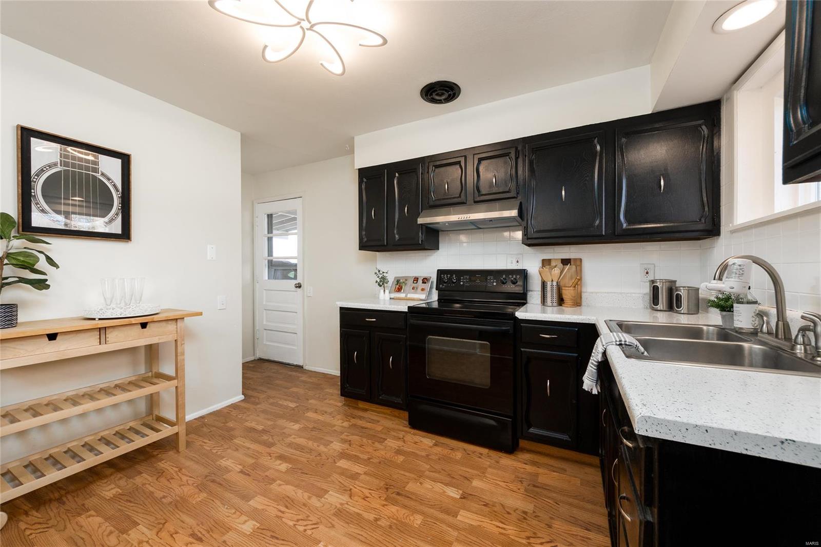 1825 Mullanphy Road Florissant, MO 63031 - Photo 7 of 20 Gallery Image 7