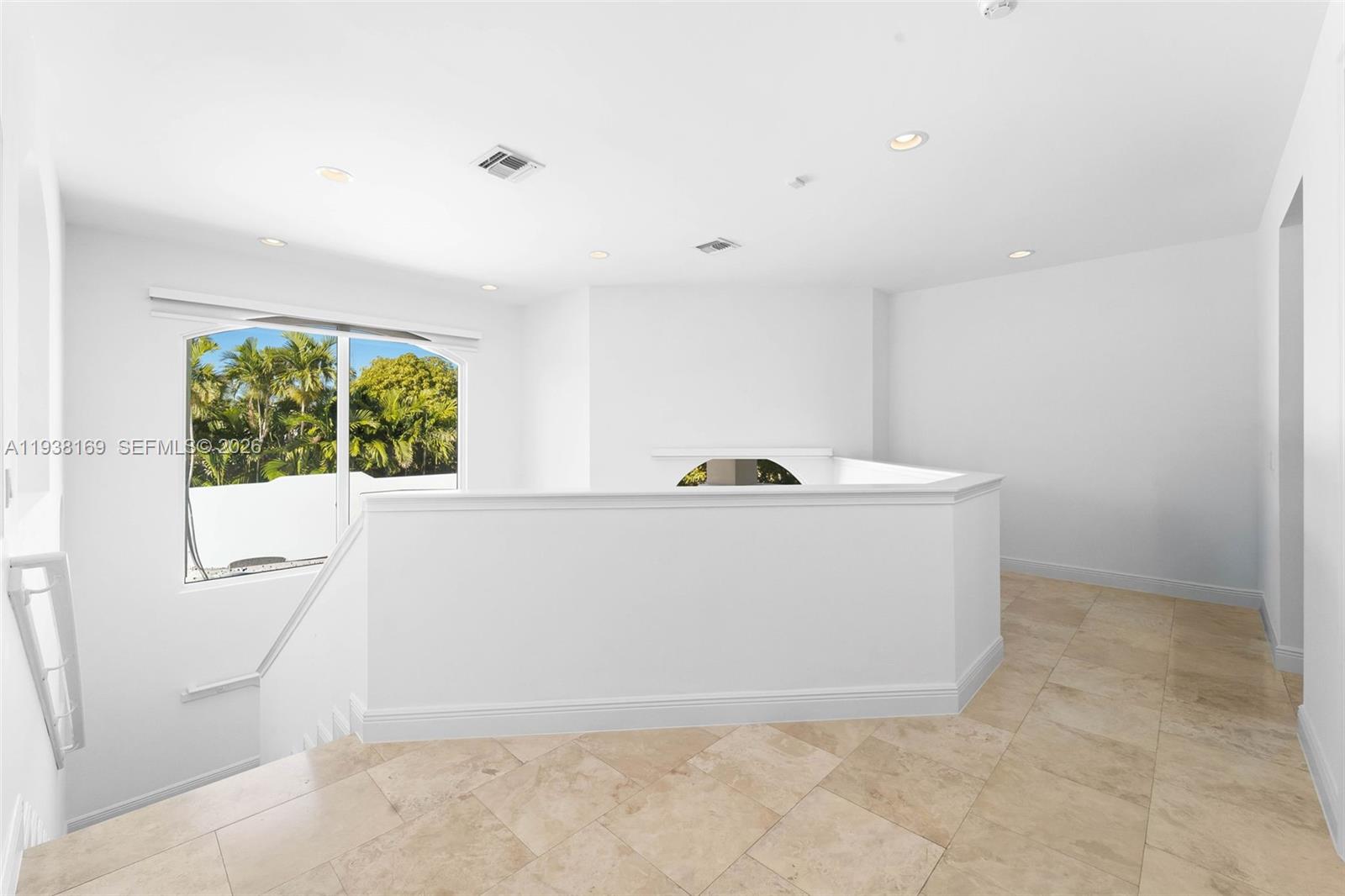 1490 Cleveland Road Miami Beach, FL 33141 - Photo 16 of 38