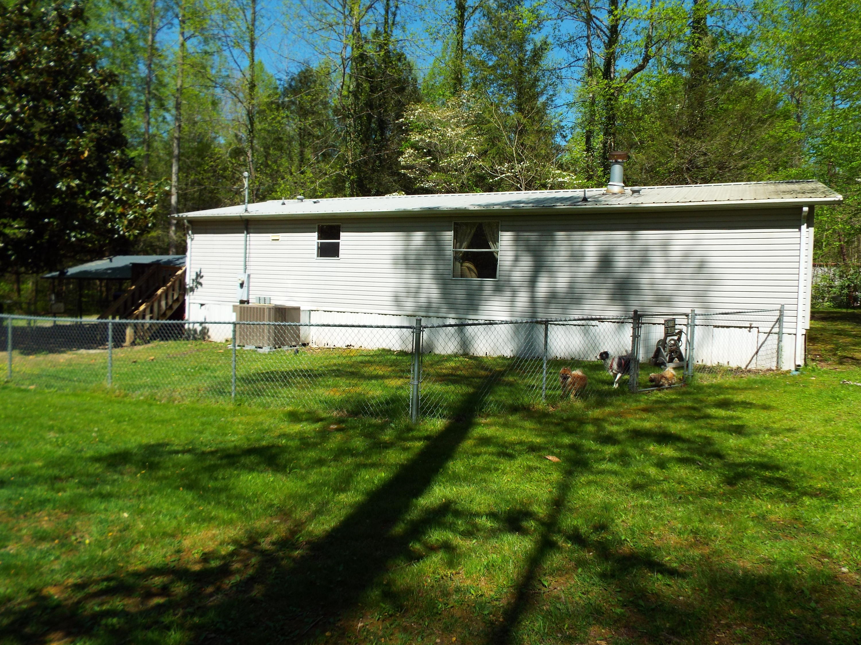 335 Thompson Way Cosby, TN 37722 - Photo 3 of 37 DSCF3391