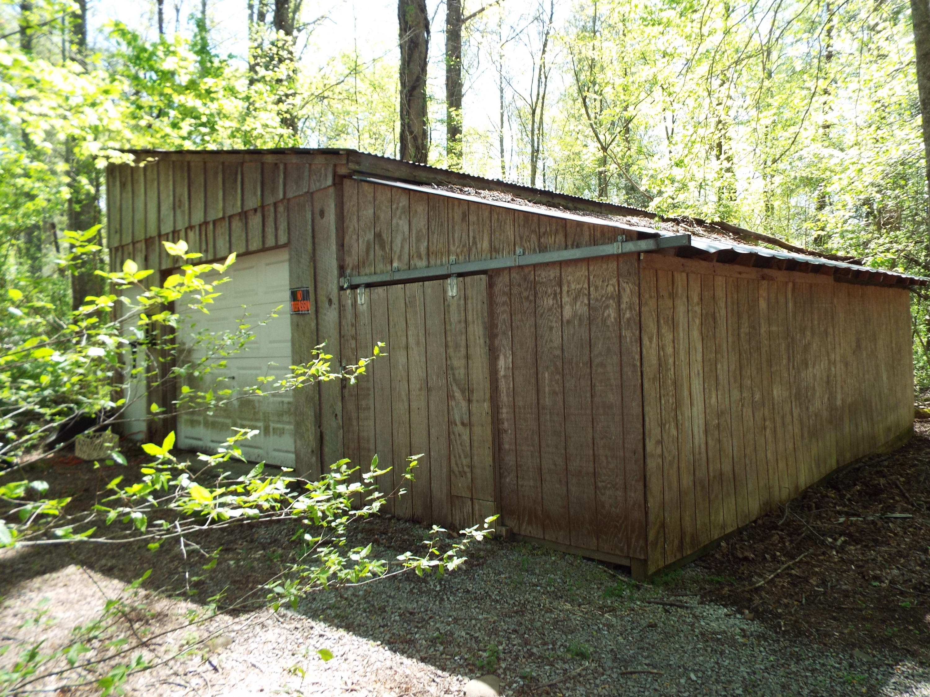 335 Thompson Way Cosby, TN 37722 - Photo 34 of 37 DSCF3396
