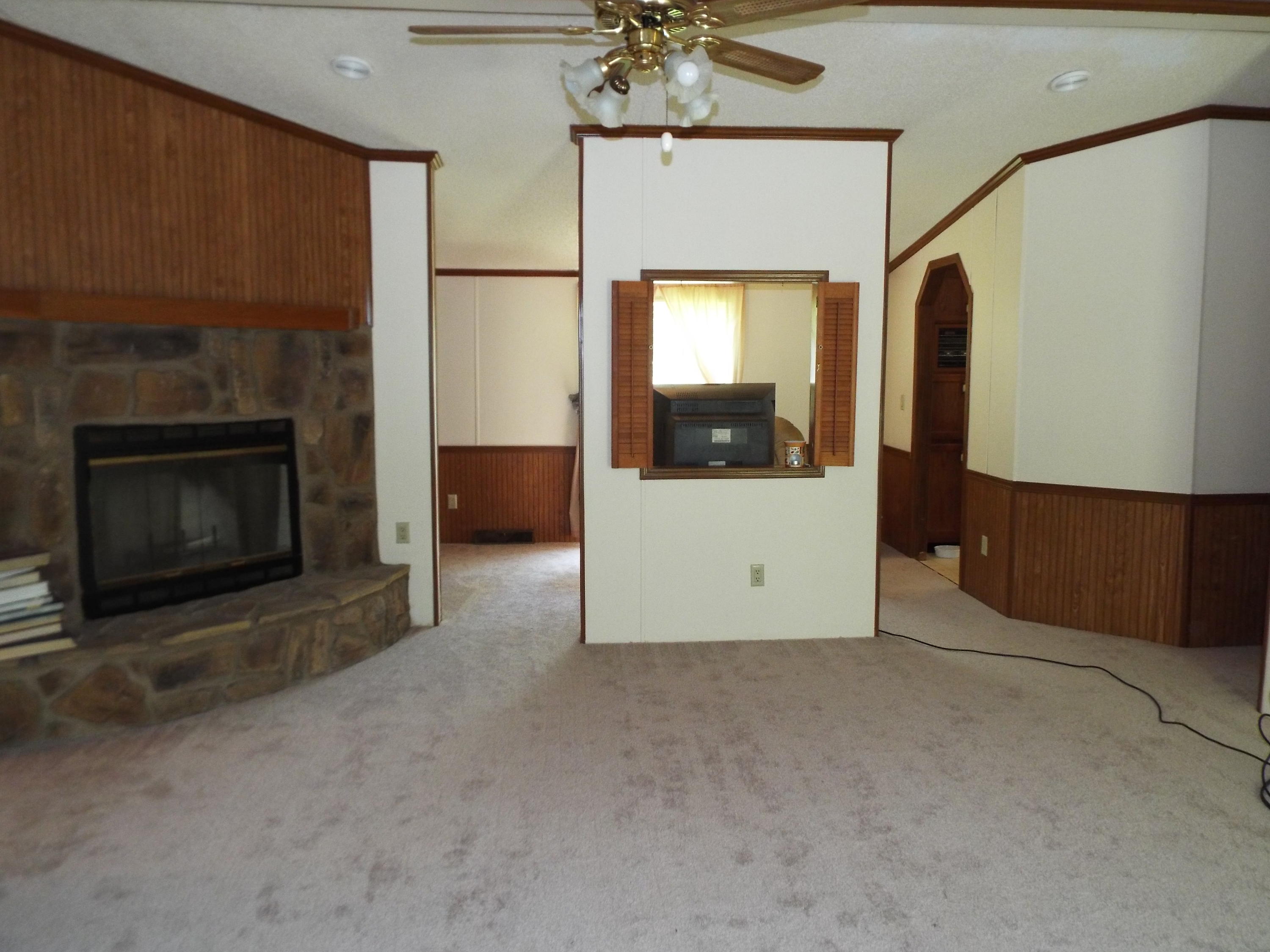 335 Thompson Way Cosby, TN 37722 - Photo 5 of 37 DSCF3329
