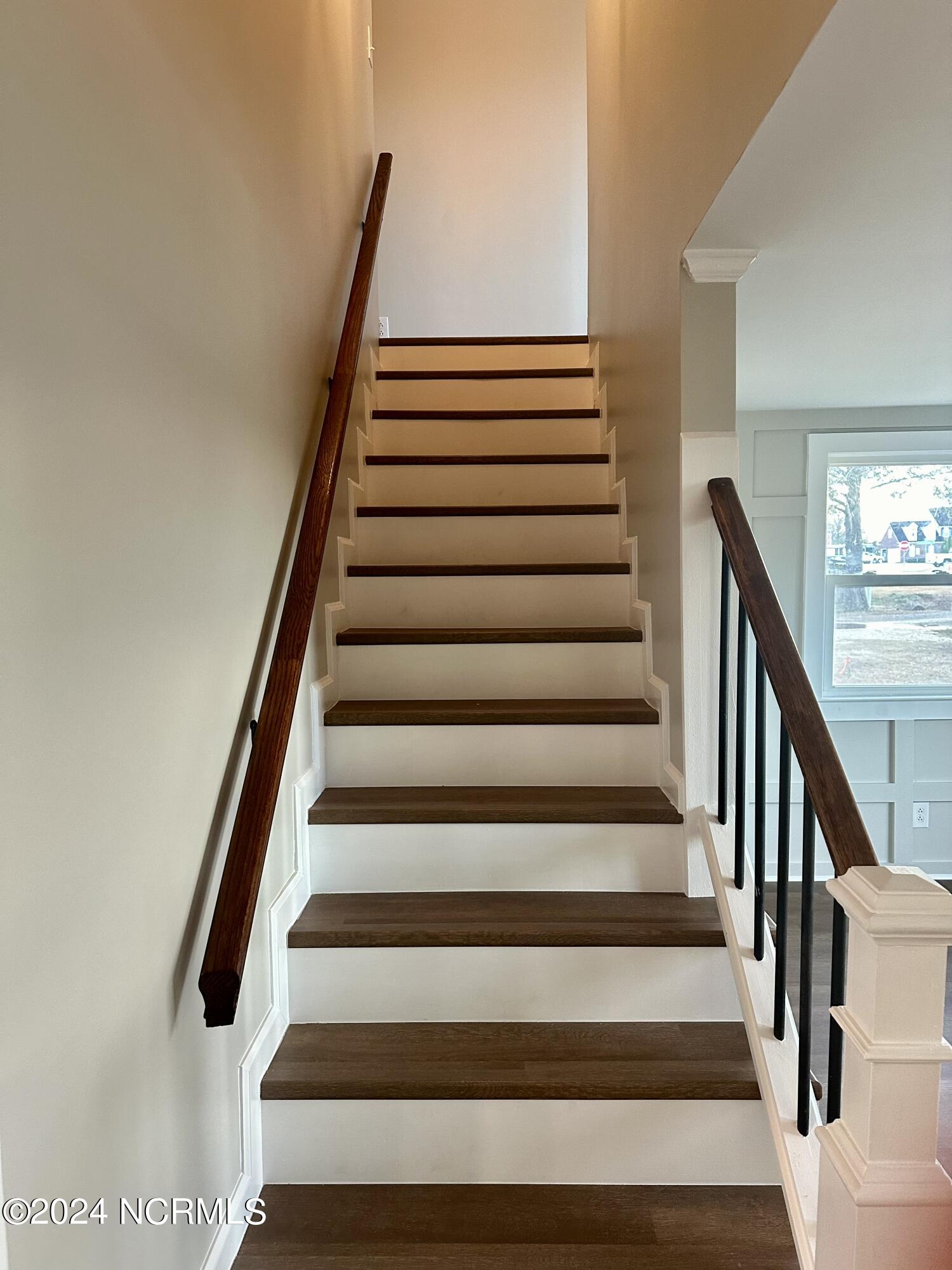 1379 Warren Road Erwin, NC 28339 - Photo 18 of 32 Stairwell