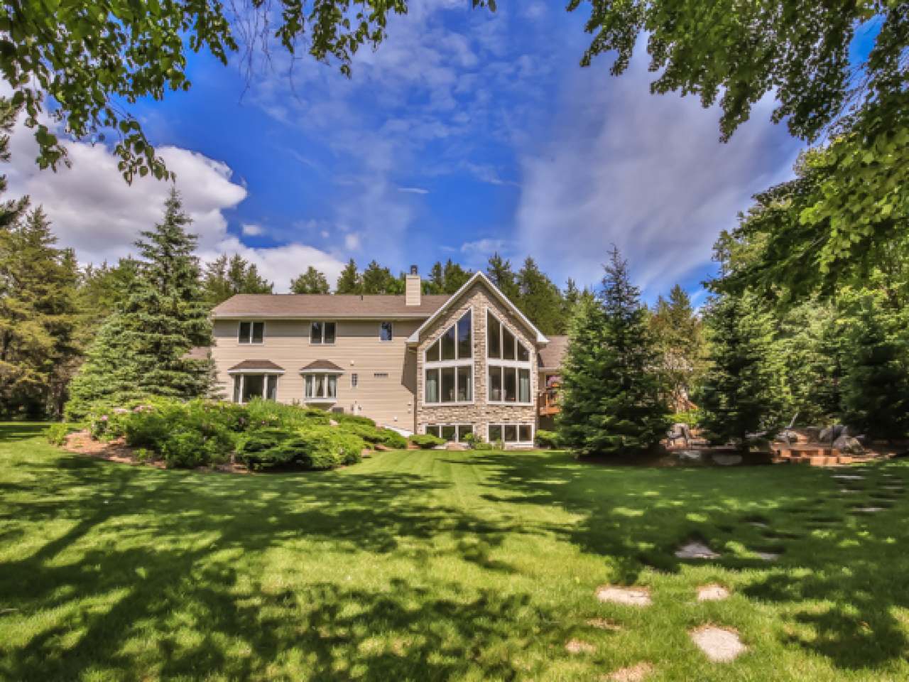 5606 Breezy Pine Road Rhinelander, WI 54501 - Photo 4 of 58 Gallery Image 4