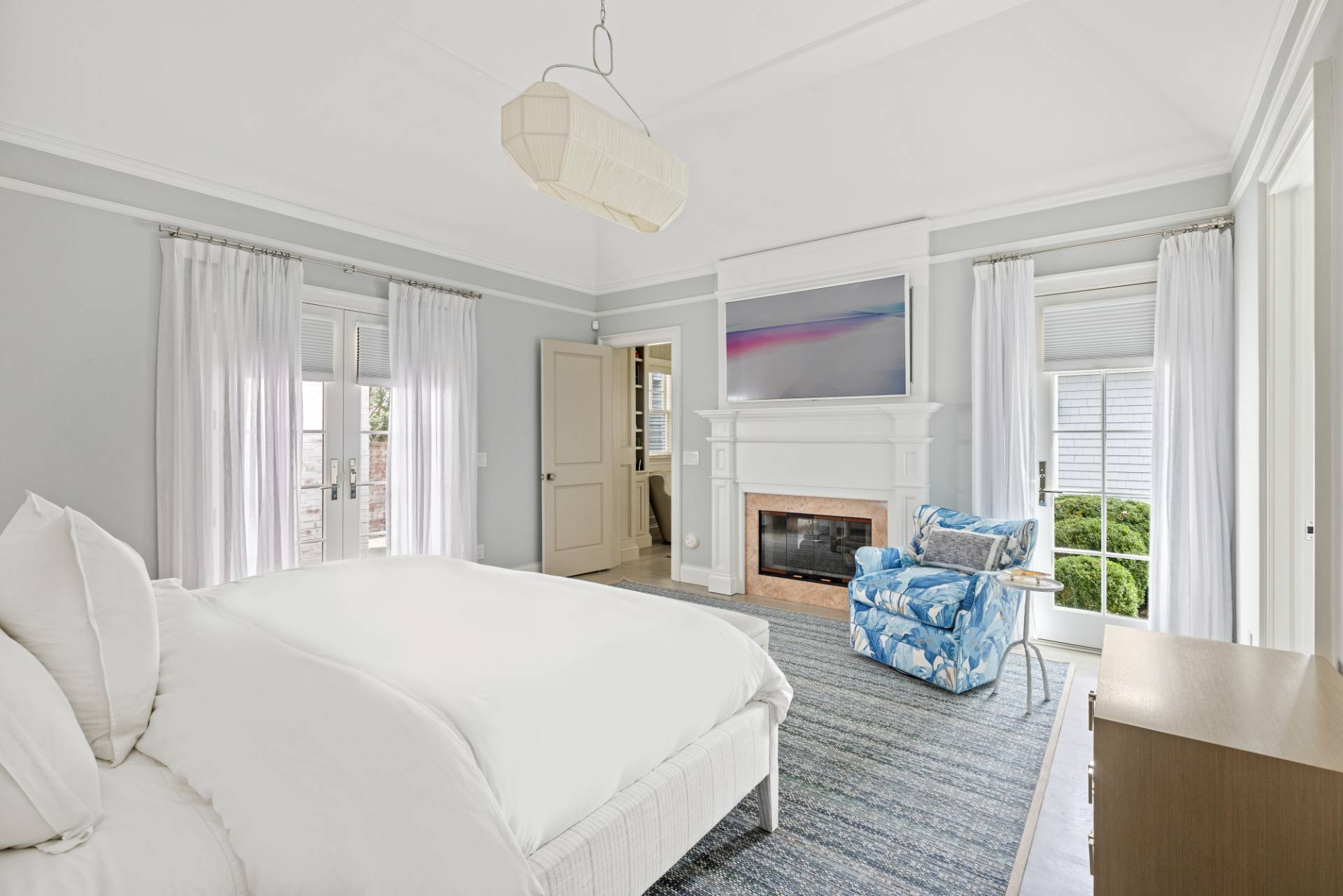 61 Dayton Lane East Hampton, NY 11937 - Photo 18 of 43 Gallery Image 18