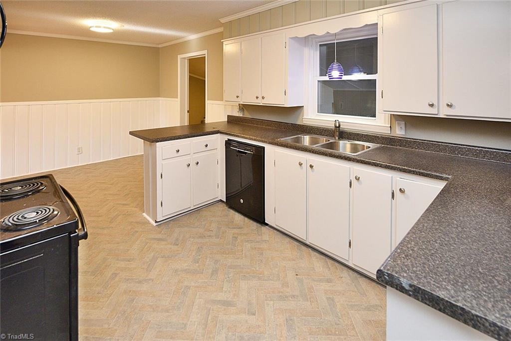 430 Everidge Road Winston-Salem, NC 27103 - Photo 8 of 26 Gallery Image 8