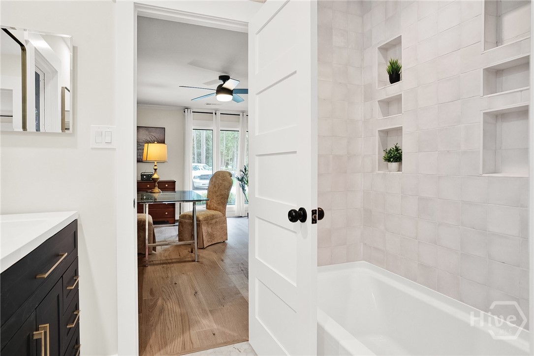 138 Mercer Road Savannah, GA 31411 - Photo 14 of 26 Full Bathroom with double sinks. Jack and Jill.