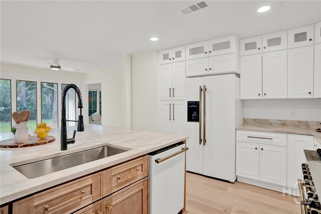 138 Mercer Road Savannah, GA 31411 - Photo 7 of 26 Jumbo Kitchen Island