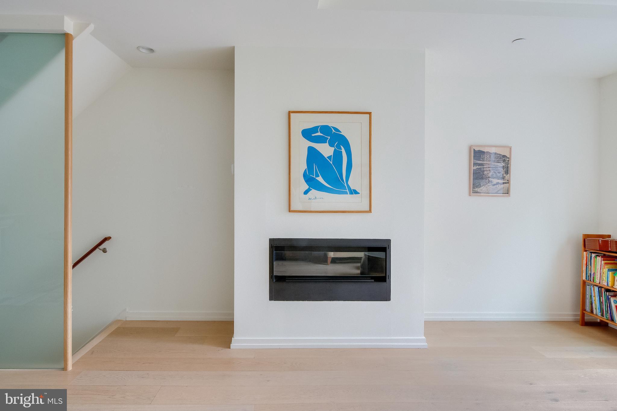 949 North Leithgow Street Philadelphia, PA 19123 - Photo 13 of 44