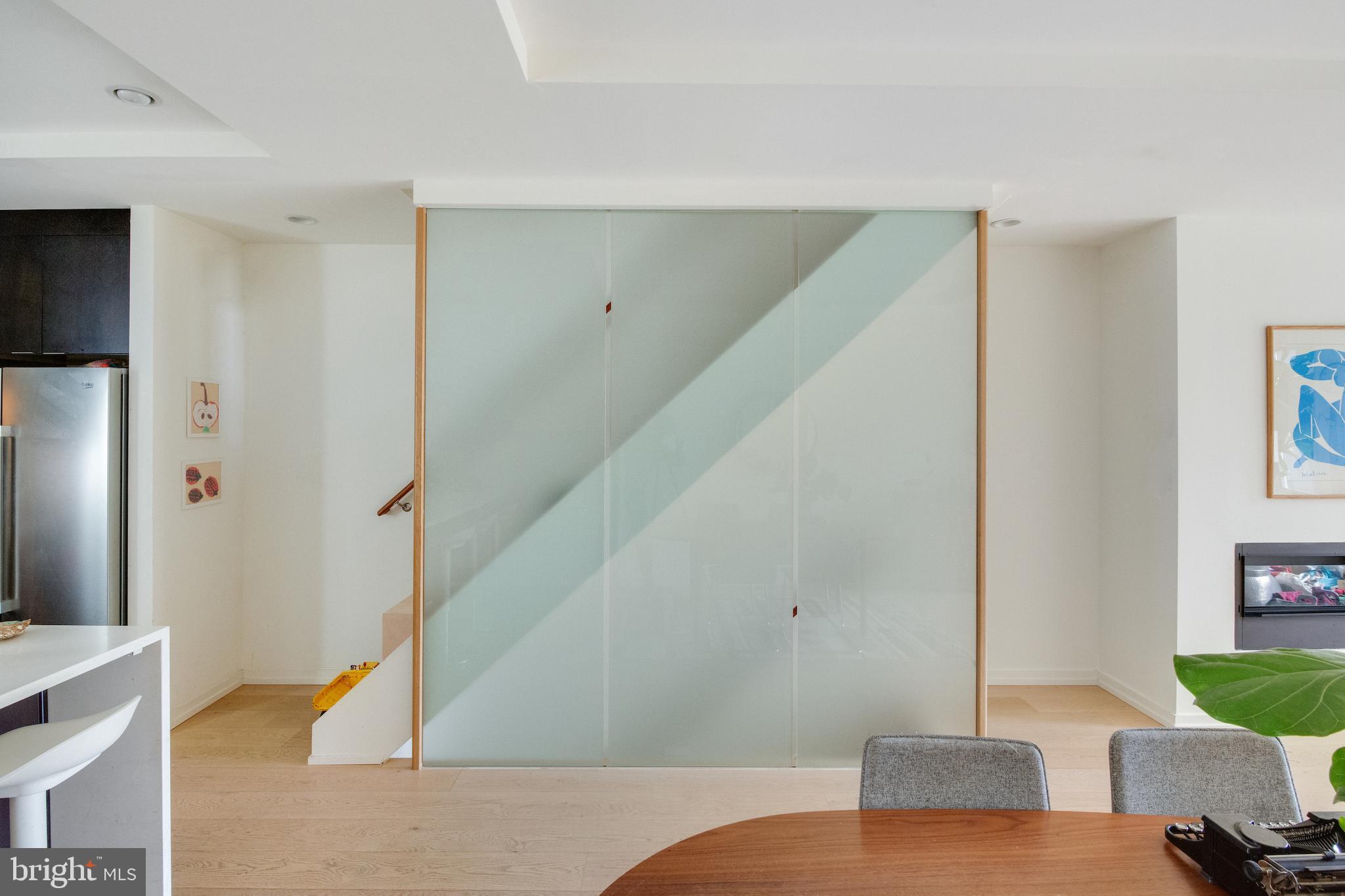 949 North Leithgow Street Philadelphia, PA 19123 - Photo 15 of 44