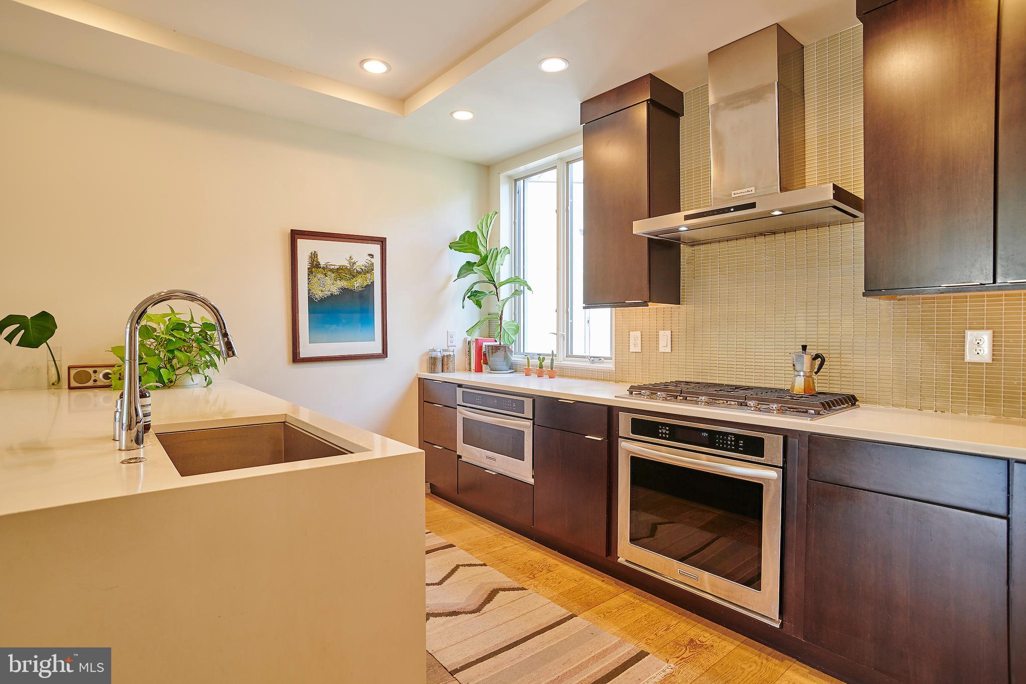 949 North Leithgow Street Philadelphia, PA 19123 - Photo 17 of 44