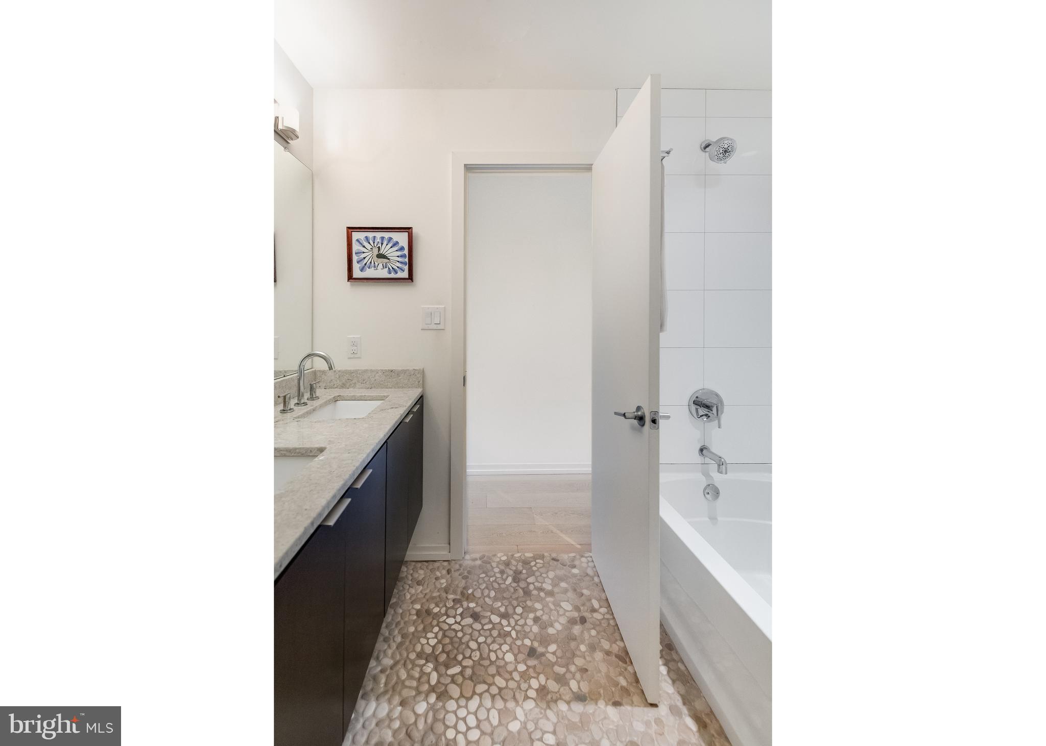 949 North Leithgow Street Philadelphia, PA 19123 - Photo 25 of 44