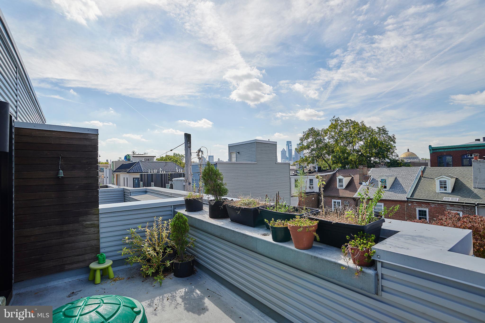 949 North Leithgow Street Philadelphia, PA 19123 - Photo 39 of 44