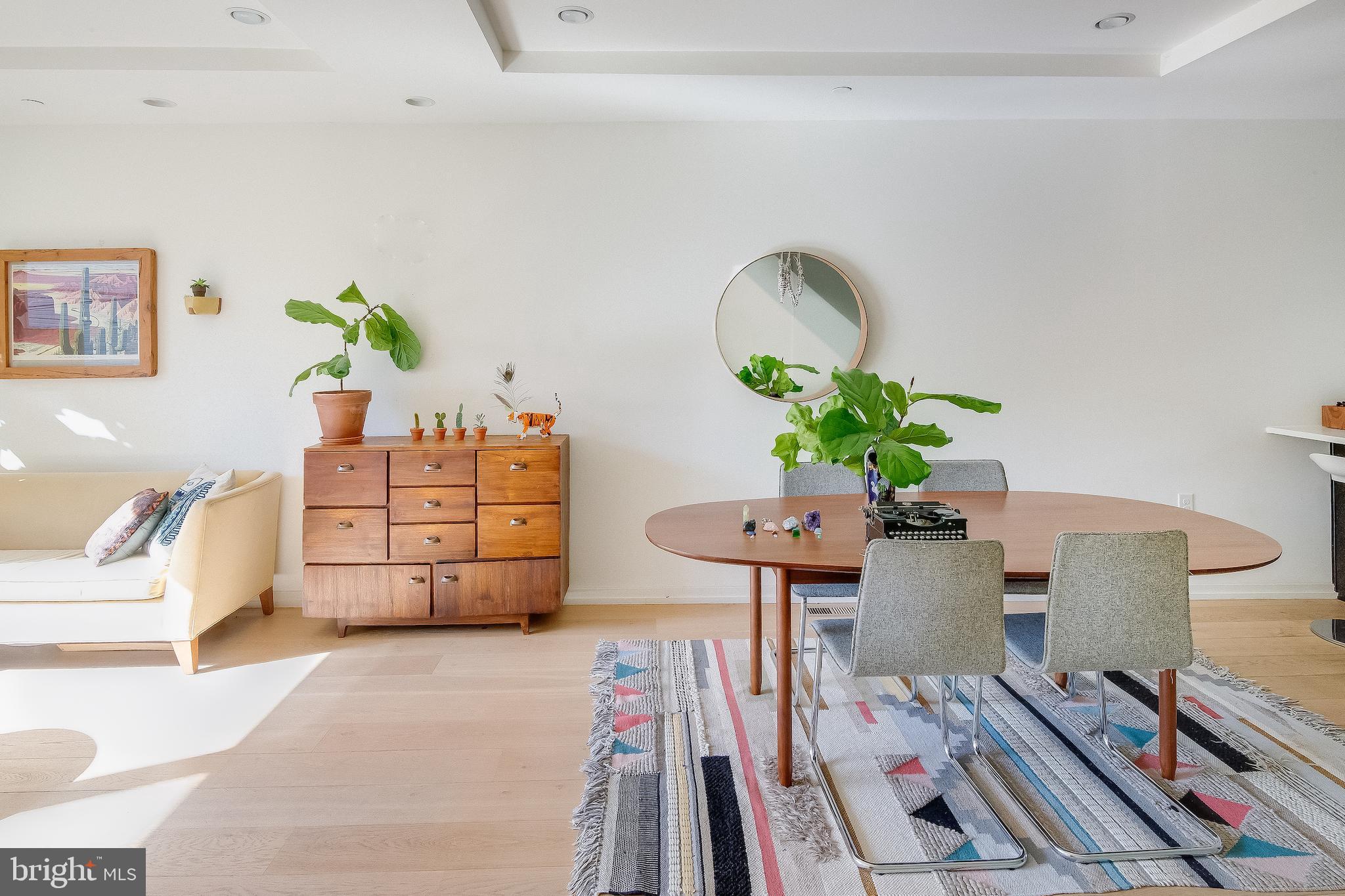 949 North Leithgow Street Philadelphia, PA 19123 - Photo 9 of 44