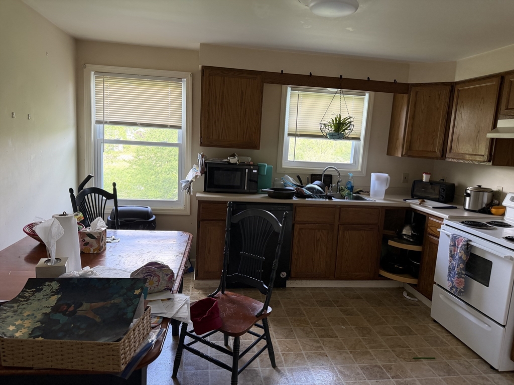 17 Bixby Road, Unit 5 Spencer, MA 01562 - Photo 5 of 6