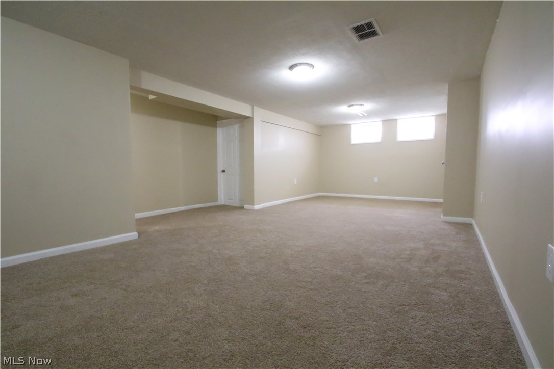 1383 Sunview Road Lyndhurst, OH 44124 - Photo 20 of 34