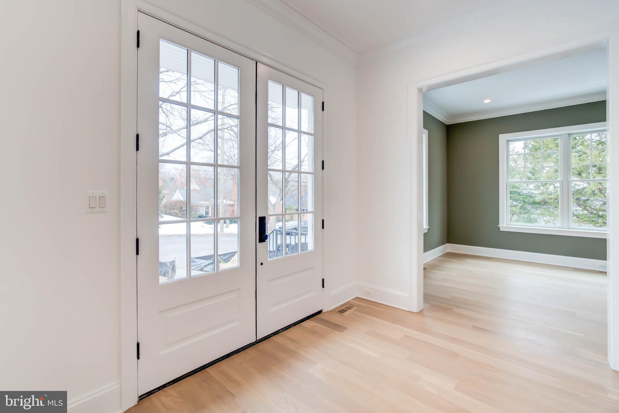 5127 33rd Street Northwest Washington, DC 20008 - Photo 4 of 81