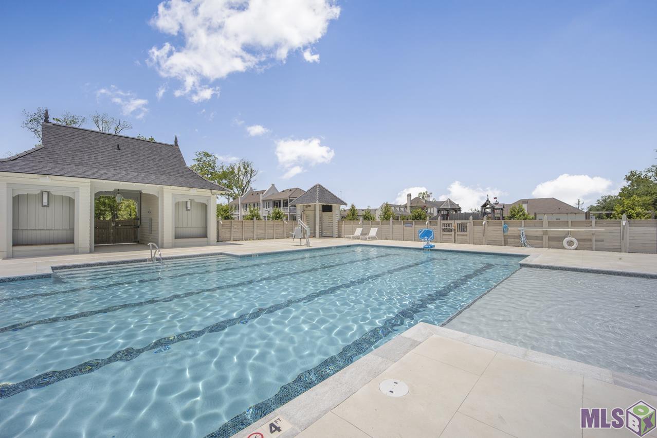 3240 Pointe-Marie Drive Baton Rouge, LA 70820 - Photo 3 of 16