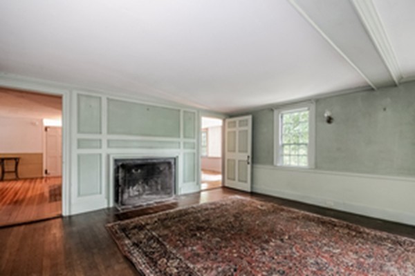 28 Wenham Road Topsfield, MA 01983 - Photo 9 of 30 Gallery Image 9