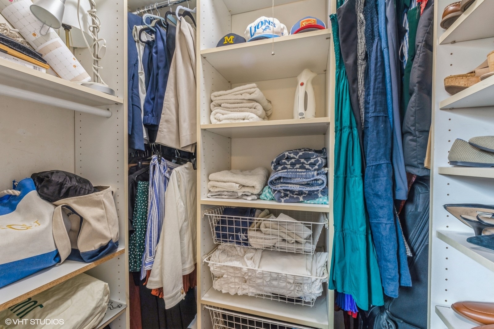 1045 West Altgeld Street, Unit A Chicago, IL 60614 - Photo 15 of 17 a view of walk in closet