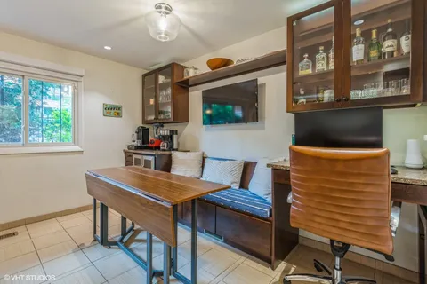 $565,000 | 1045 West Altgeld Street, Unit A, Chicago, IL 60614