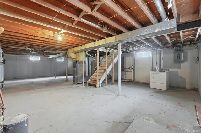 $194,900 | 412 Edgeknoll Lane, Fort Wayne, IN 46816