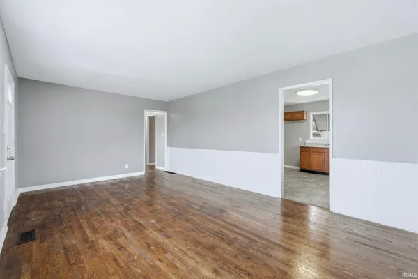$184,900 | 412 Edgeknoll Lane, Fort Wayne, IN 46816