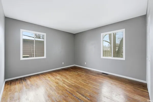 $184,900 | 412 Edgeknoll Lane, Fort Wayne, IN 46816